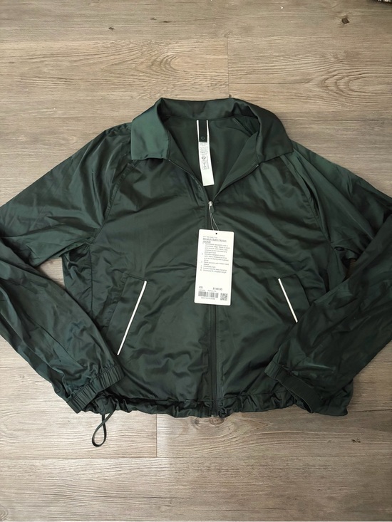 lululemon athletica Jackets & Blazers - Lululemon Stretch Satin Nylon Jacket Zip up Green XS Extra Small